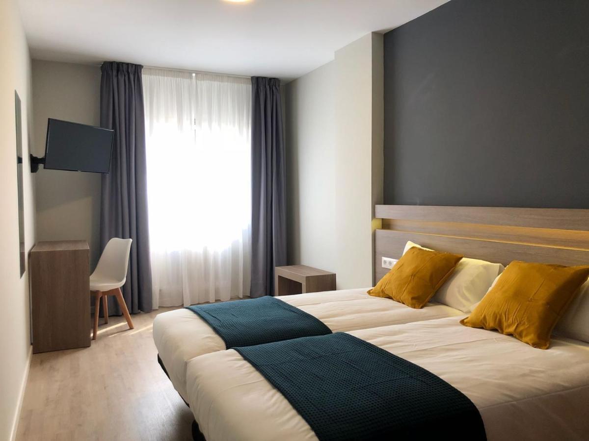Hotel Alda Estacion Pontevedra Kültér fotó
