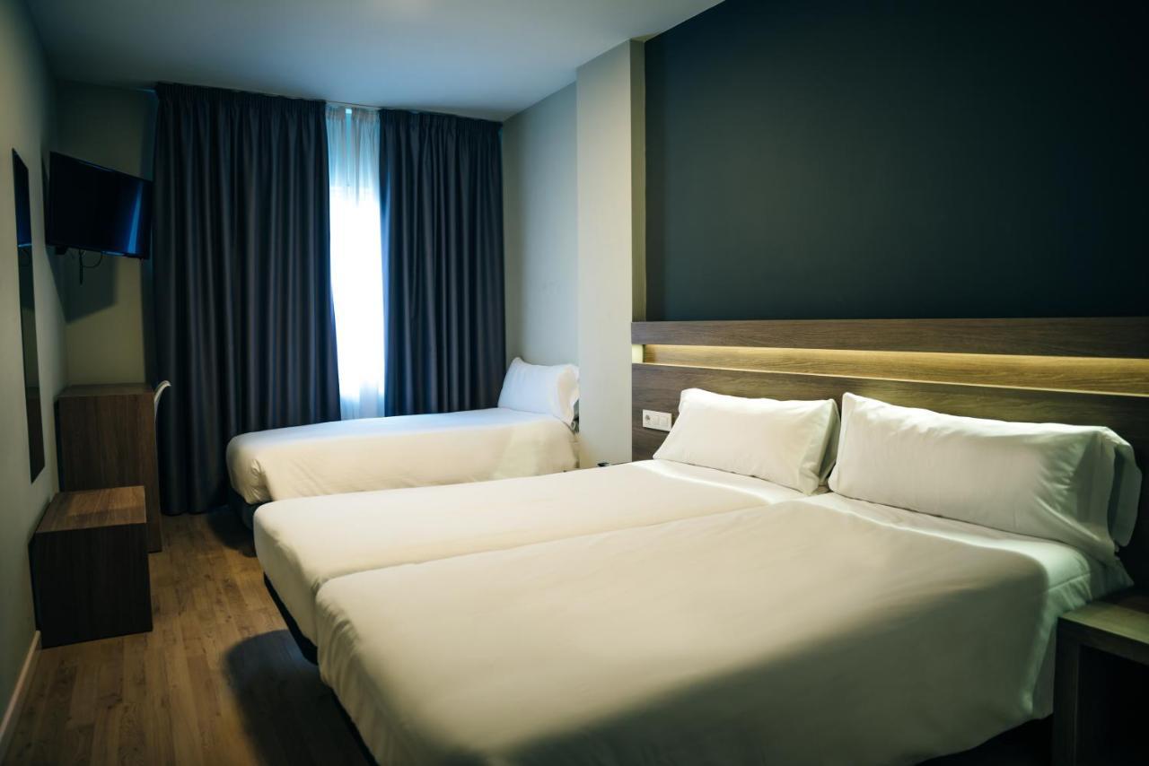 Hotel Alda Estacion Pontevedra Kültér fotó